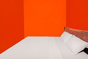 SPOT ON 92360 Penginapan ReniNearMall Nagoya Hill