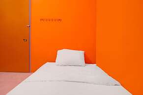 SPOT ON 92360 Penginapan ReniNearMall Nagoya Hill