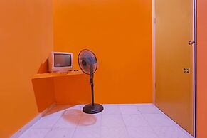 SPOT ON 92360 Penginapan ReniNearMall Nagoya Hill