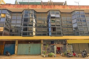 SPOT ON 92360 Penginapan ReniNearMall Nagoya Hill