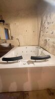 Feris Cave Hotel