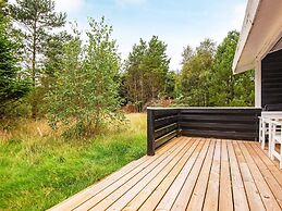6 Person Holiday Home in Henne-by Traum