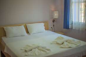 Deniz Önü Guesthouse