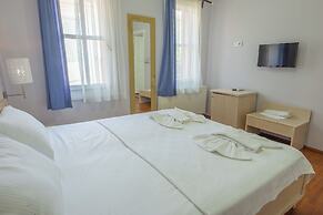 Deniz Önü Guesthouse