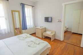 Deniz Önü Guesthouse