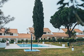 Apartamentos Vale de Carros by Umbral