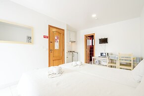 Apartamentos Vale de Carros by Umbral