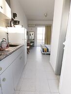 Lefteris Insta-worthy Studio With Balcony