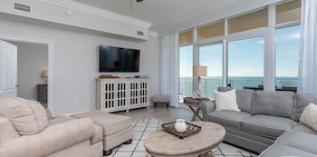 Phoenix Gulf Shores by Brett/Robinson Vacations