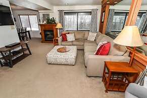 Seven Springs Stoneridge 3 Bedroom Standard Condo, Mountain Views! by 