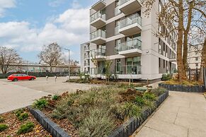 Green Square Apartment by Renters