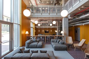 aparto Milan Giovenale