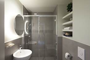 aparto Milan Giovenale