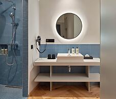 URBANAUTS STUDIOS Fillgrader