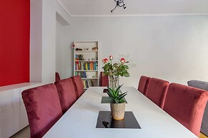 Adorable 2 Bedrooms Apartment in Athens