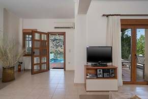 Villa Dafni Panoramic Lake View