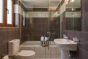 Villa Dafni Panoramic Lake View