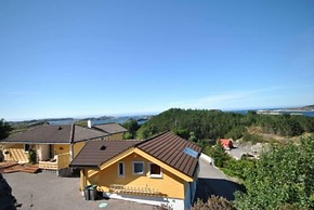 Remarkable 2-bed Apartment in Steinsland