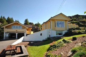 Remarkable 2-bed Apartment in Steinsland