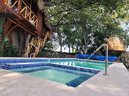 Nido Ecoluxury Treehouse - Casa de Arbol