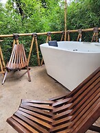 Nido Ecoluxury Treehouse - Casa de Arbol