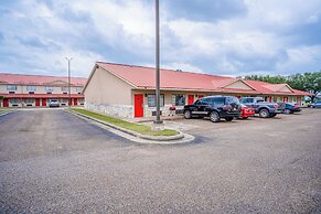 Texan Inn By OYO Beeville US-181