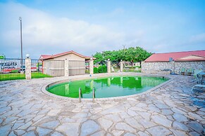 Texan Inn By OYO Beeville US-181