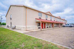 Texan Inn By OYO Beeville US-181