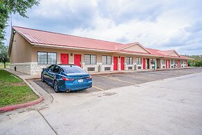 Texan Inn By OYO Beeville US-181