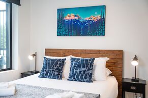 Switchback Suite by Revelstoke Vacations