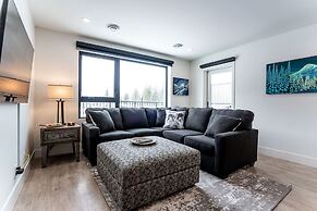 Switchback Suite by Revelstoke Vacations