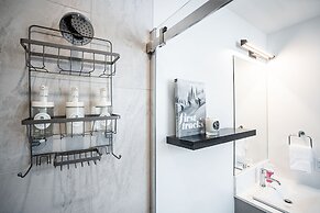 Switchback Suite by Revelstoke Vacations