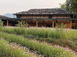 Hmong's Life Homestay & Trekking