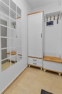 Karina 2BDR Apartment