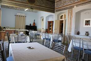 Ma'an lil-Hayat Boutique Hotel