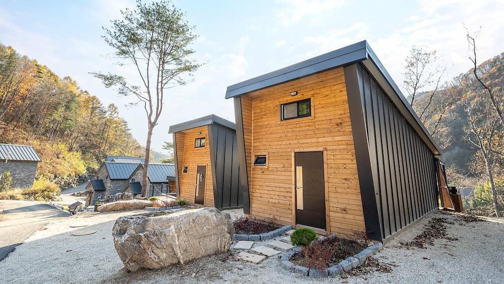 Gapyeong On The Hill Dogchae Pension