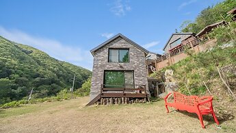 Gapyeong On The Hill Dogchae Pension