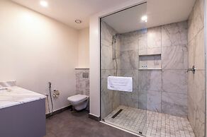 Capital 2 Bed Olive Tree Line By YourHost