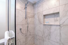 Capital 2 Bed Olive Tree Line By YourHost