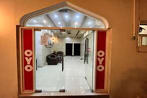 Super OYO 144 Al Tawasi Furnished Apartments