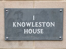 1 Knowleston House