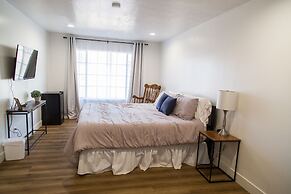 Happy Trails Bed and Breakfast