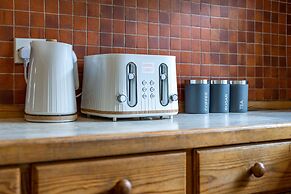 Pierocks Carver Entire House, Free Parking and Wi-fi in High Wycombe