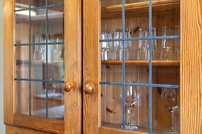 Pierocks Carver Entire House, Free Parking and Wi-fi in High Wycombe