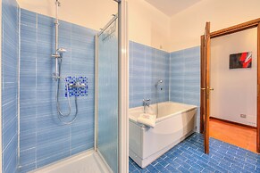 Anita Lake - Shared Pool