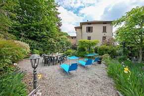 Anita Lake - Shared Pool