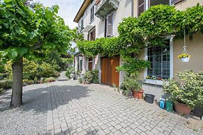 Anita Lake - Shared Pool