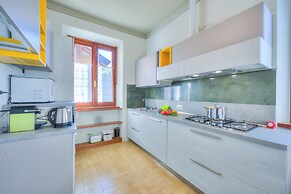 Anita Lake - Shared Pool