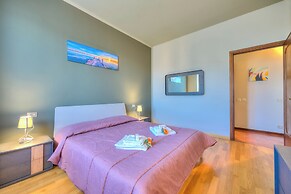 Anita Lake - Shared Pool