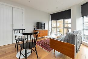 Central and Bright 1 Bedroom Flat - Peckham